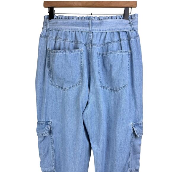 TGLA Light Wash Chambray Blue High Paperbag Waist Belted Cargo Pocket Joggers - Picture 4 of 10